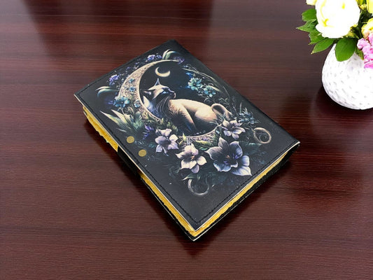 Magic Cat Leather Journal – Handmade Vintage Notebook with Deckle Paper & C-Lock