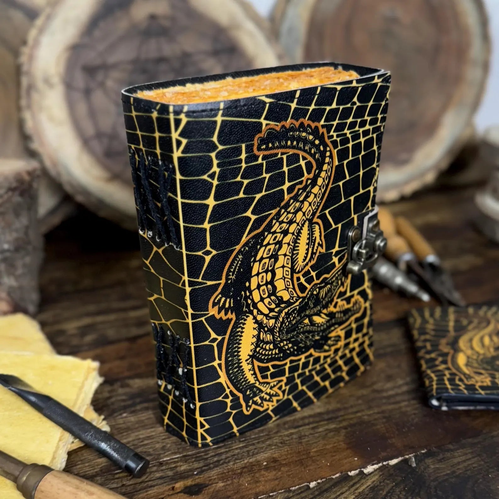 Crocodile Leather Journal – Handmade Grimoire, Spell Book, Book of Shadows, Vintage Sketchbook - Hana Exports